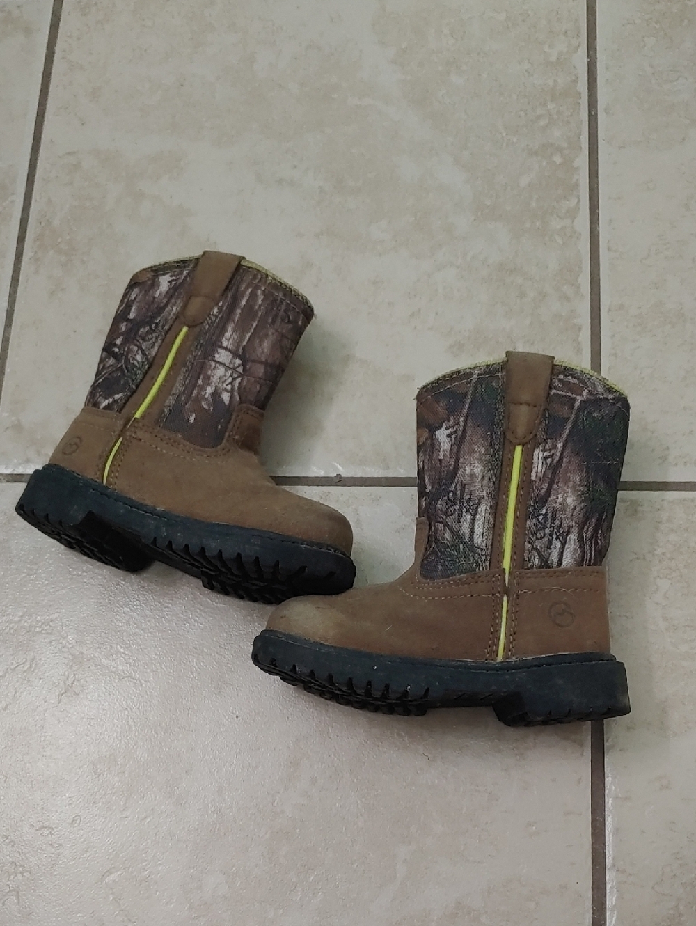 Magellan Baby Camo Boots Brown Zip Toddler Size 6